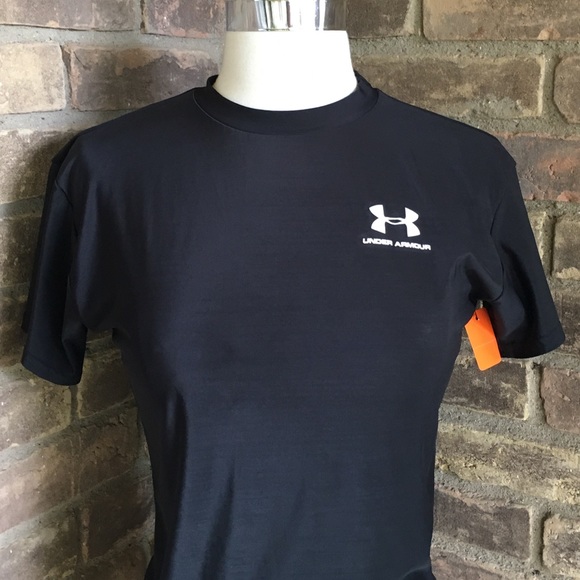 Under Armour Top Athletic Shirt Size S Black - Picture 2 of 8